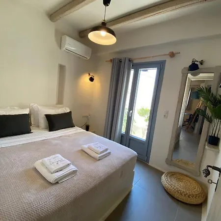 Ampelos * Naxos City