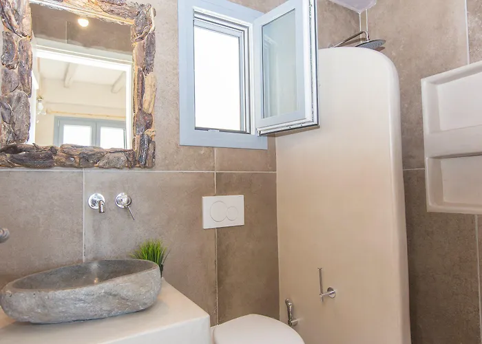 Ampelos Apartamento *