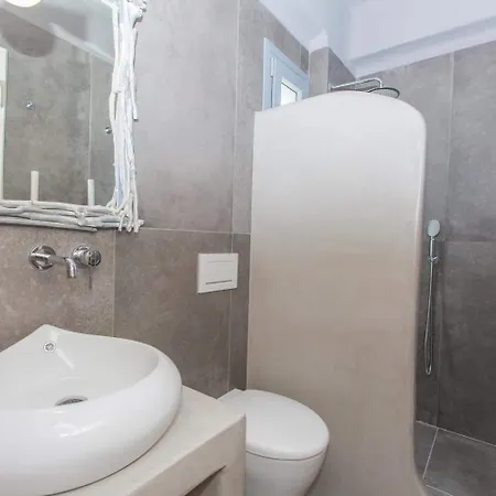Ampelos Appartement *